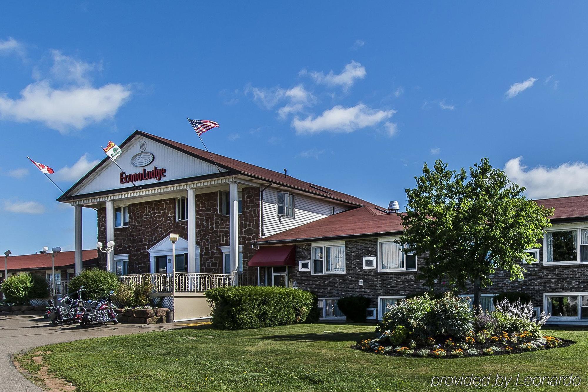 Queens Arms Inn Charlottetown Exterior photo